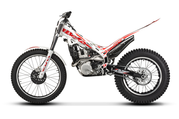 2016 Beta EVO 4 stroke arrives | Trials Australia